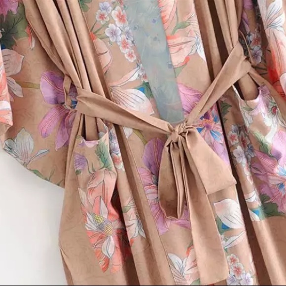 SOLD OUT Gypsy Bohemian Tan Floral Peacock Open Kimono Robe - Picture 10 of 12